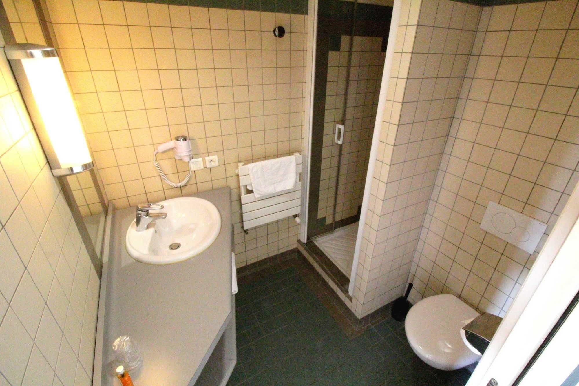 Hotel De La Gare Brest Dış mekan fotoğraf